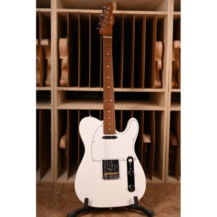 MARCEAU GUITARS® ELEGANTE ROASTED FLAMED MAPLE NECK ARTIC WHITE MAT